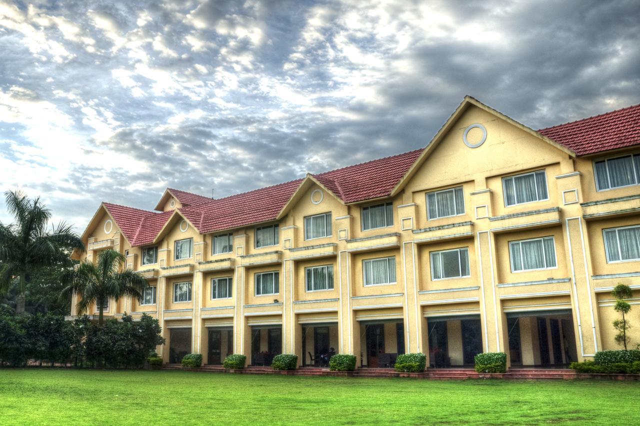 Hotel Country Roads Hāora Exterior foto
